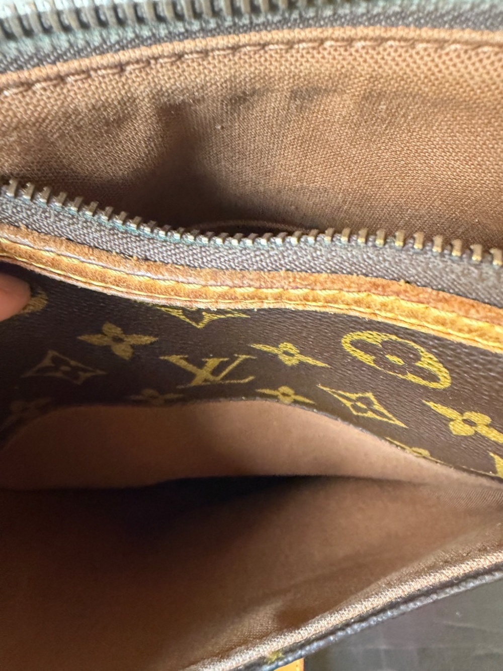 Louis Vuitton Odeon PM crossbody (COA) - Picture 4 of 5